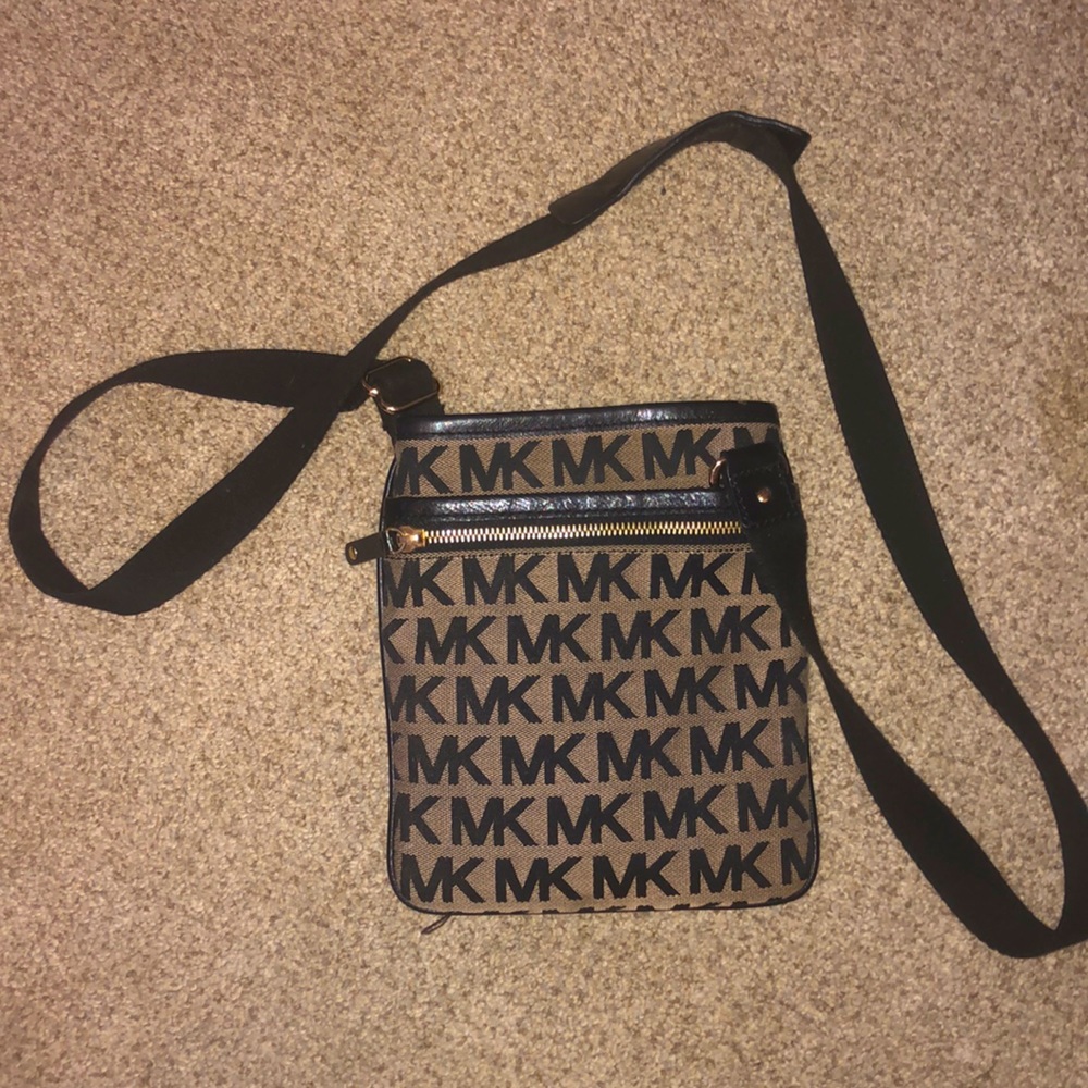 crossbody